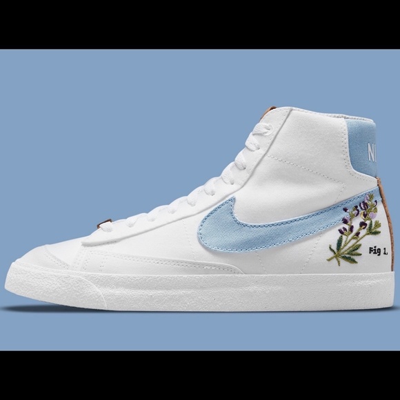 Nike Other - Nike Blazer Mid 77' INDIGO